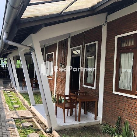 Rifka Annisa Guesthouse Syariah Redpartner Yogyakarta Eksteriør billede