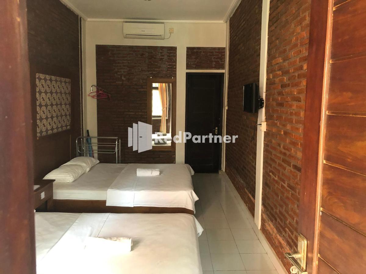 Rifka Annisa Guesthouse Syariah Redpartner Yogyakarta Eksteriør billede